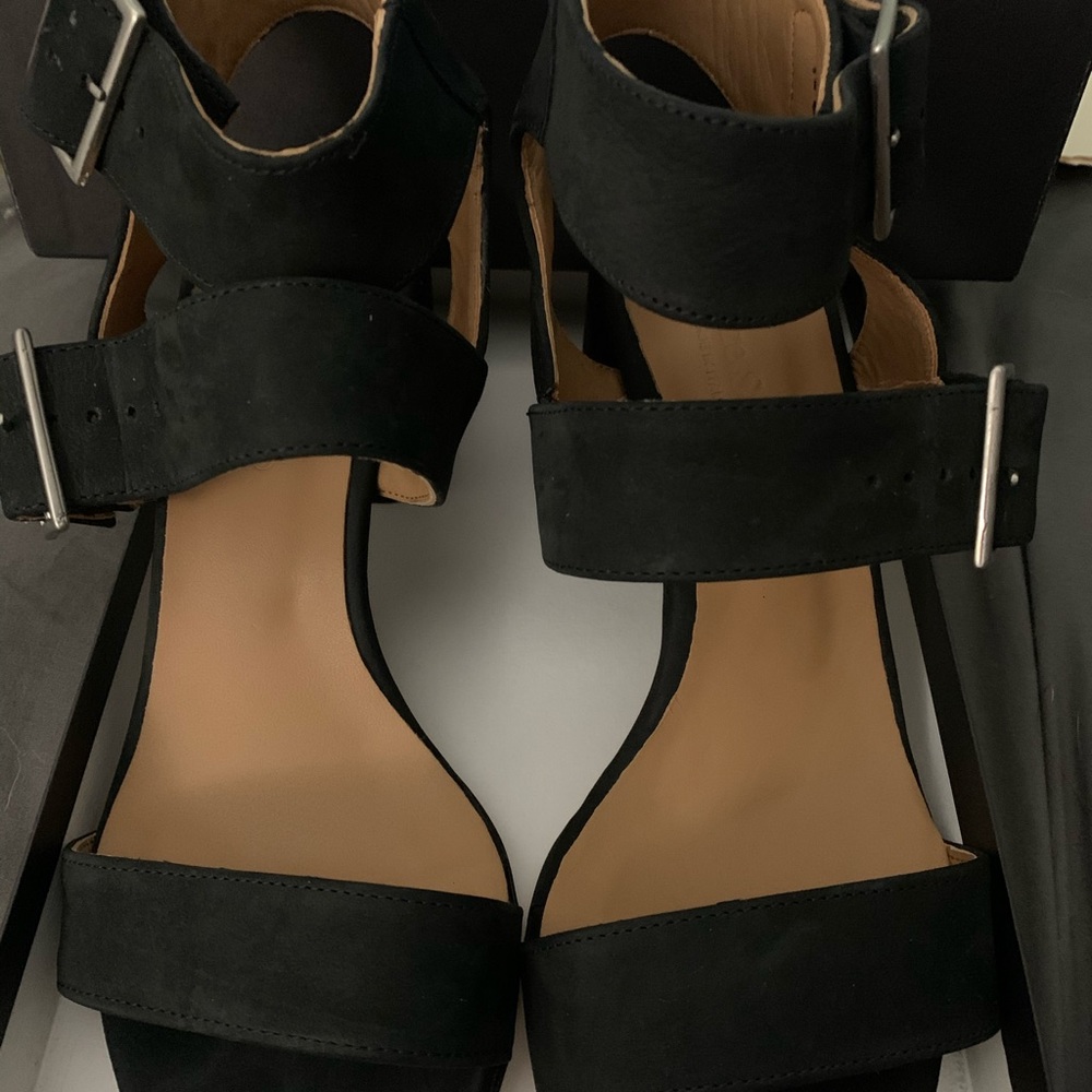 Size 10 Black Strap low heel